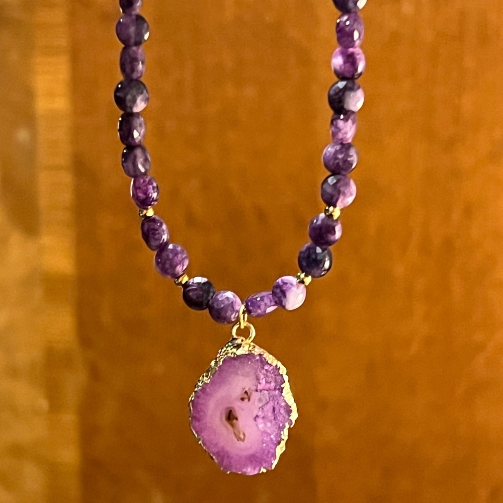 New Gorgeous Amethyst Geode Slice Gemstone Necklace